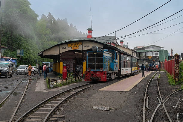 Darjeeling Himalayan Railway (Toy Train)
